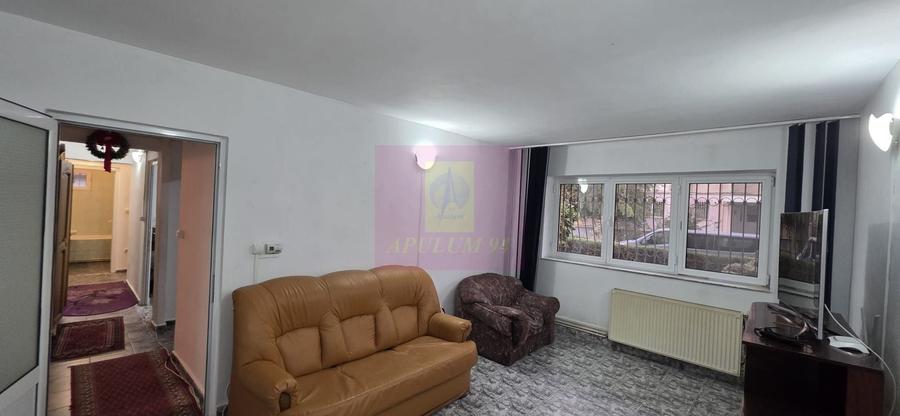 Apartament cu 3 camere decomandat în Autogară