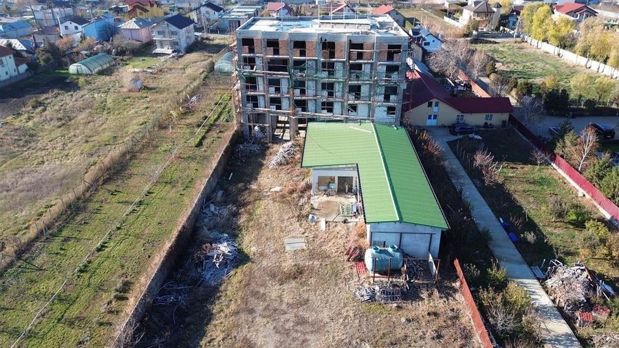 Spațiu comercial, de 3,377 mp, în Est