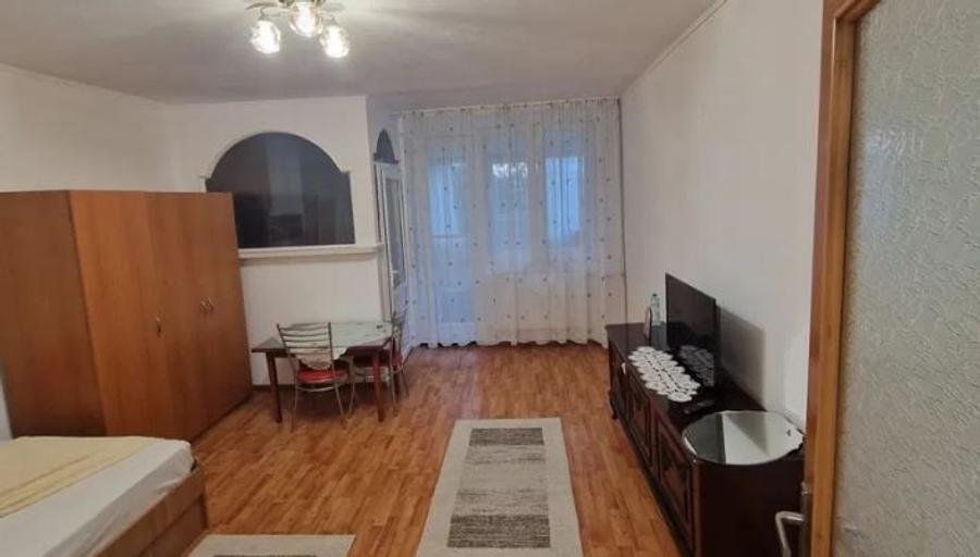 Garsonieră semidecomandată în Vitan