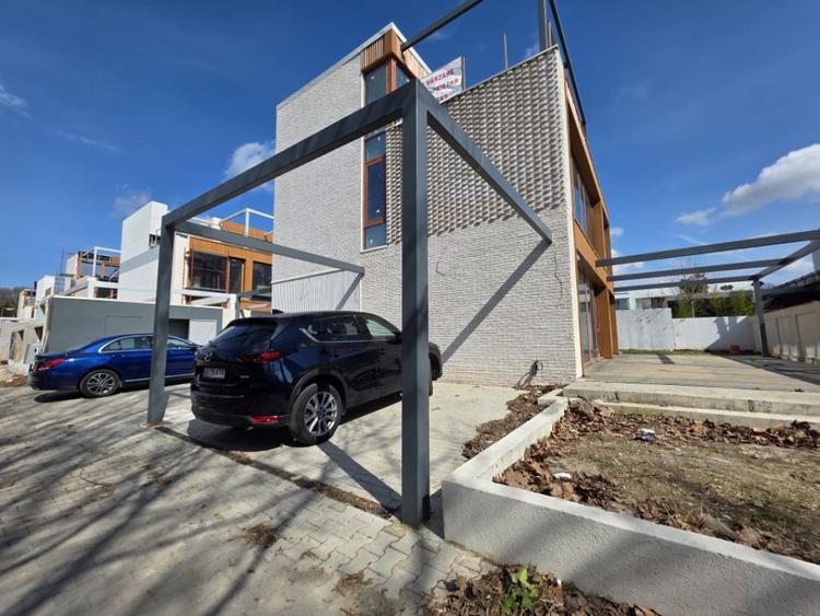 Vila Moderna P+2E in Pipera Spa?iu, Confort ?i Tera - 10