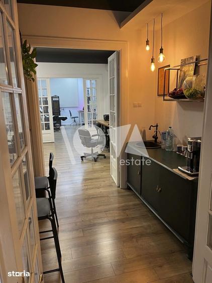Apartament cu 4 camere în Romană