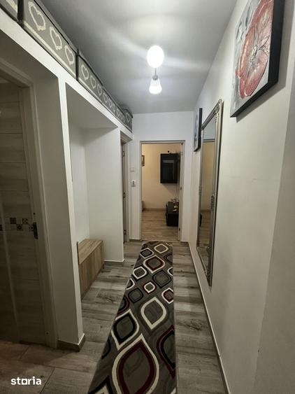 Apartament cu 2 camere în Podu Roș