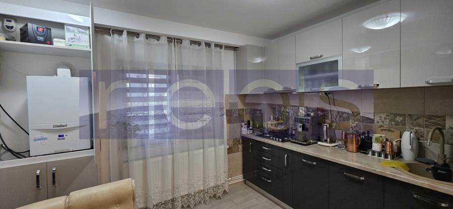 VANZARE 3 CAMERE DECOMANDAT -13 SEPTEMBRIE -SEBASTIAN - 10