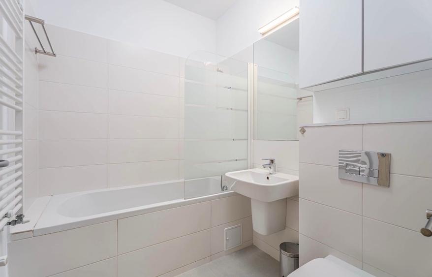 Apartament cu 2 camere decomandat în Drumul Taberei
