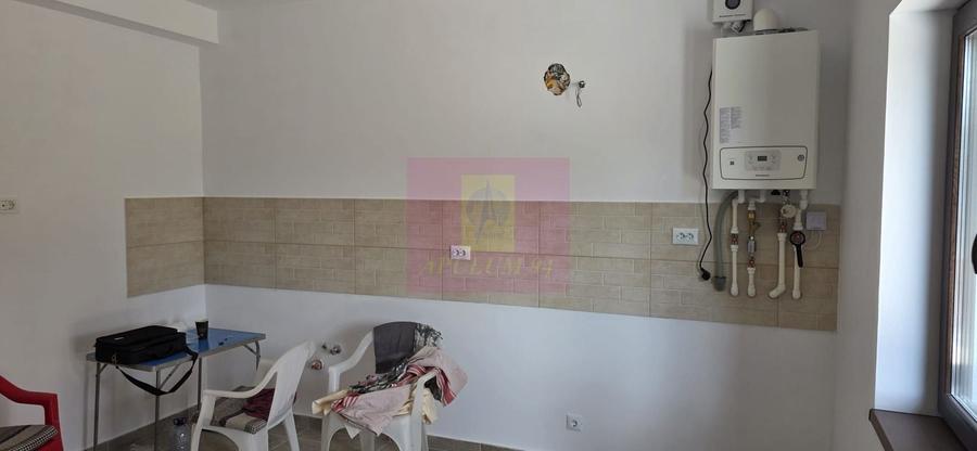Casă individuală cu 4 camere cu Canalizare în Brebu
