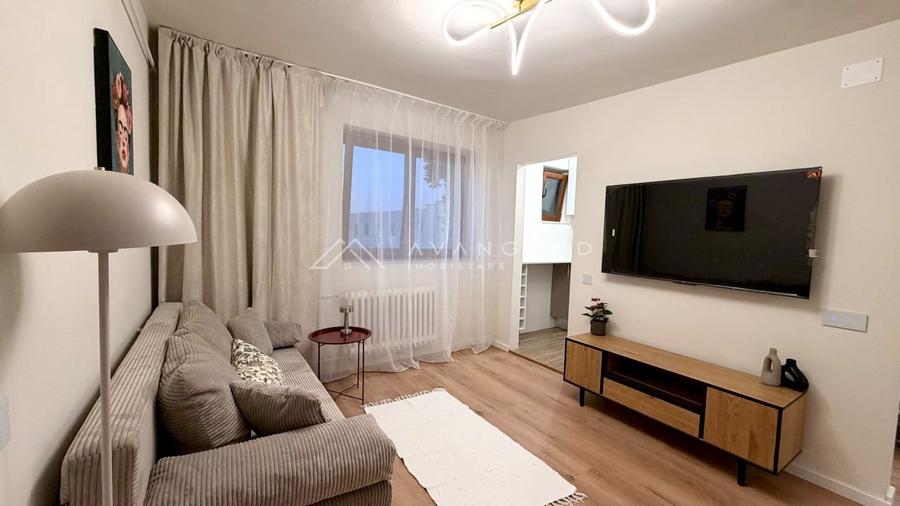 Apartament cu 2 camere semidecomandat, mobilat în Gheorgheni
