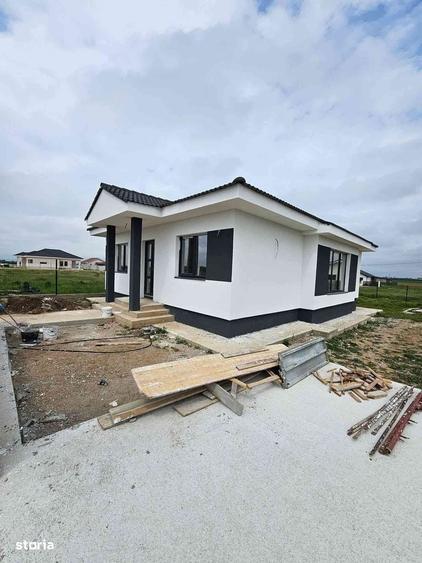 Casă cu 3 camere cu Teren 500 Mp în Sântandrei