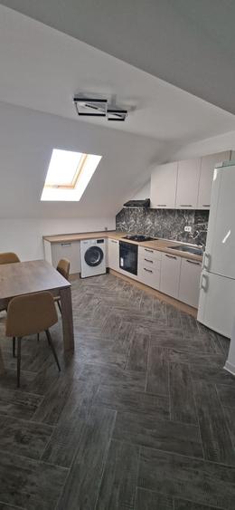 Apartament cu 3 camere în Lețcani