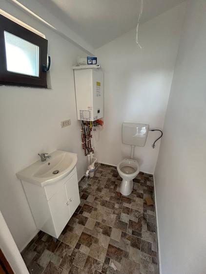 Duplex cu 3 camere cu Canalizare în Moșnița Veche