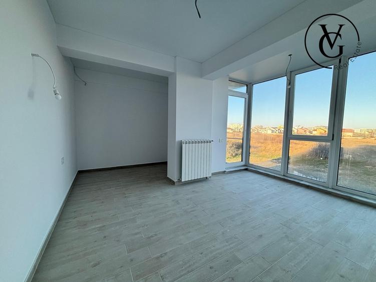 Apartament cu 3 camere semidecomandat în Mamaia-Sat