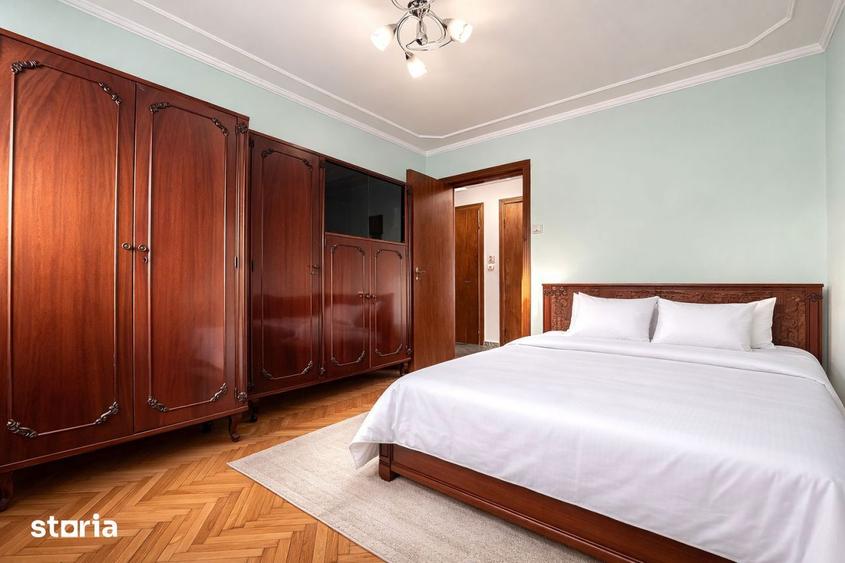 Apartament cu 3 camere decomandat, mobilat în Faleza Nord