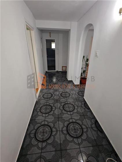 Apartament cu 4 camere decomandat în Dorobanți 2
