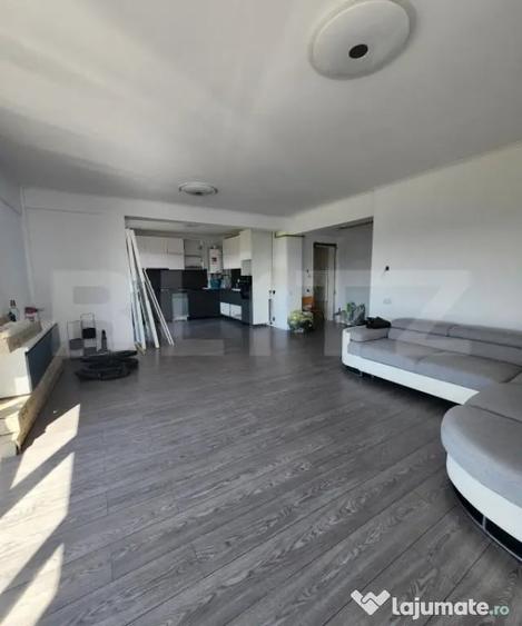 Apartament cu 3 camere semidecomandat, mobilat în Grigorescu