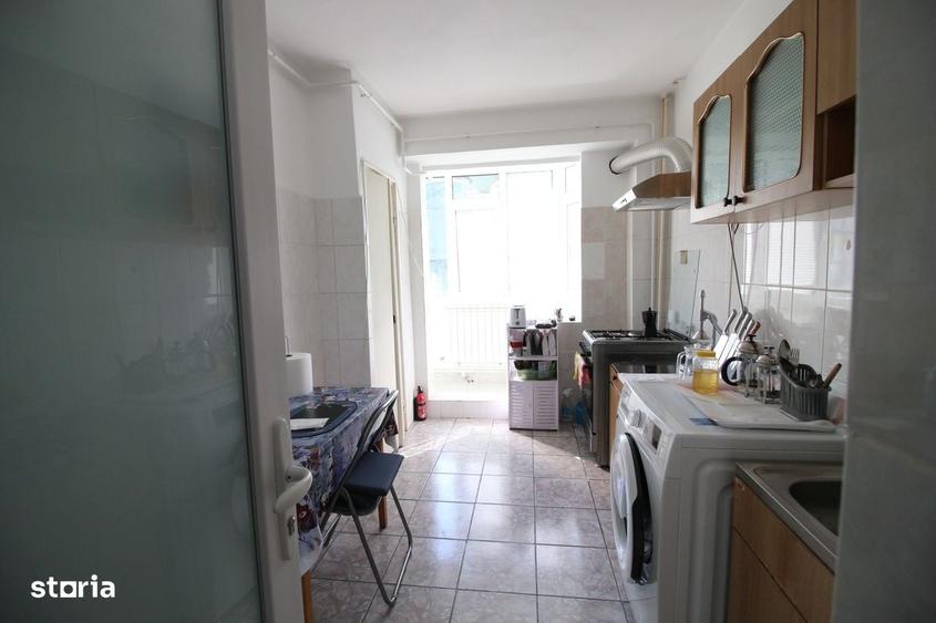 Apartament cu 3 camere decomandat în Port