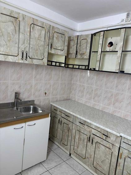 Apartament cu 3 camere decomandat în Obcini