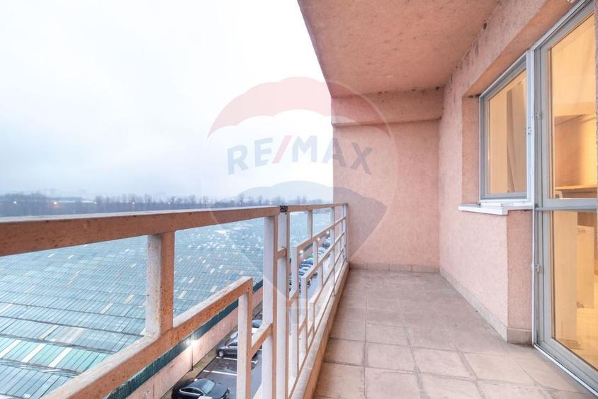 Apartament cu 2 camere semidecomandat, mobilat în Văcăresti