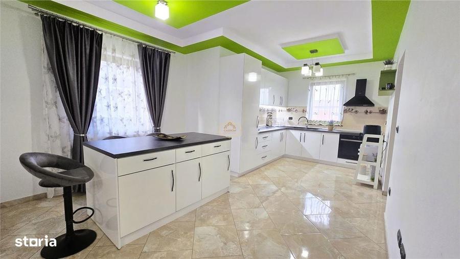 Casă cu 4 camere în Central