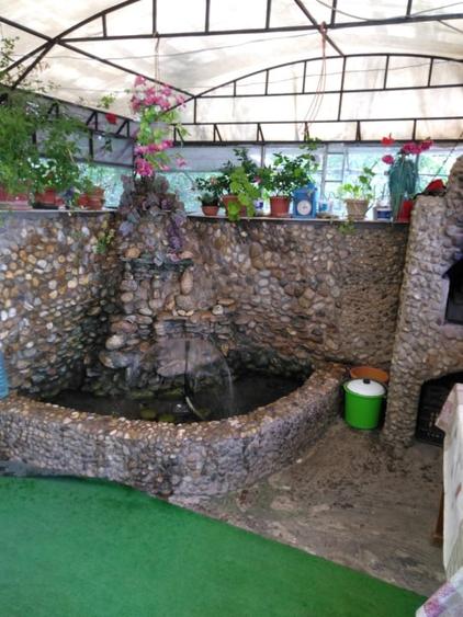 Casă individuală cu 4 camere cu Canalizare în Ghindeni