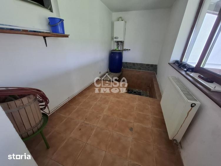 Casă cu 5 camere cu Teren 2400 Mp în Dragomirești