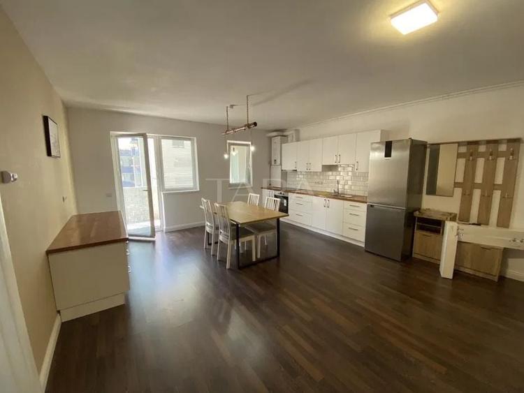 Apartament cu 2 camere decomandat, mobilat în Vest
