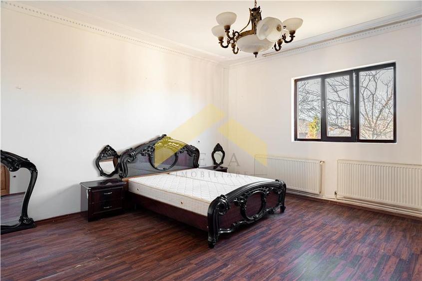 Casă individuală cu 5 camere cu Teren 1200 Mp în Pârneava
