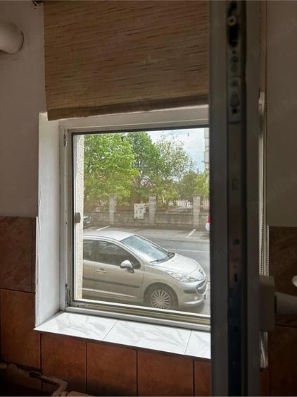 Garsonieră decomandată în Confecții