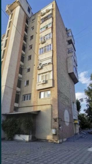 Apartament cu 2 camere decomandat în Exterior Vest
