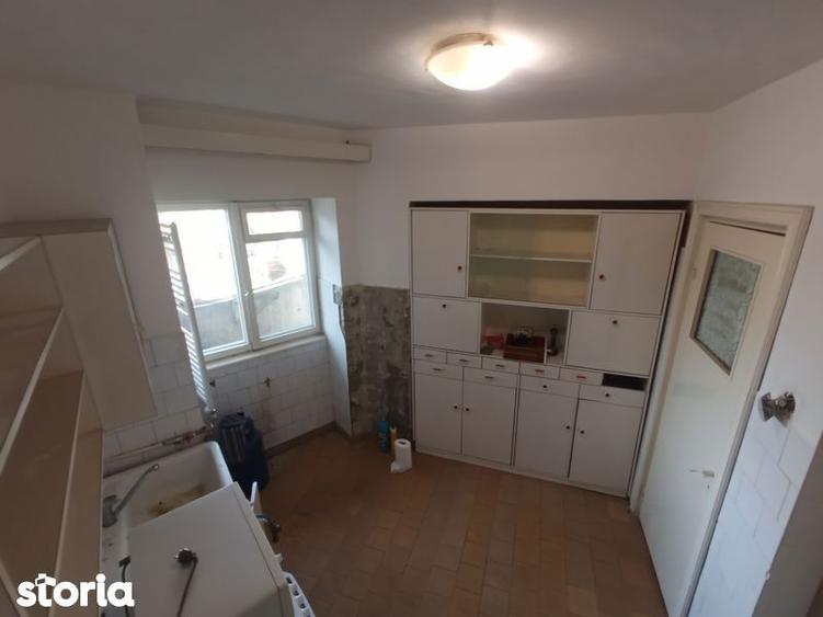 Apartament cu 2 camere decomandat în Decebal