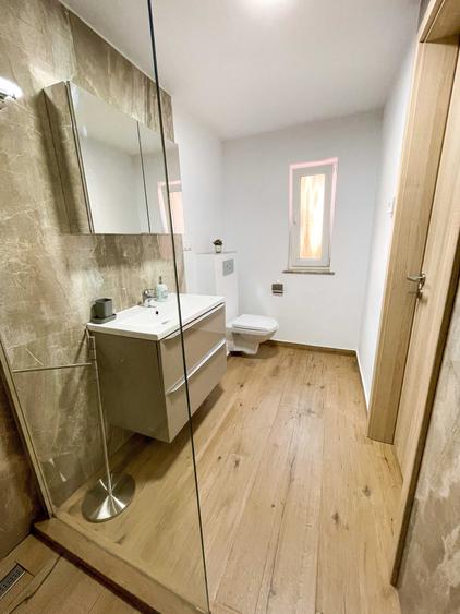 Casă cu 2 camere cu Teren 112 Mp în Central