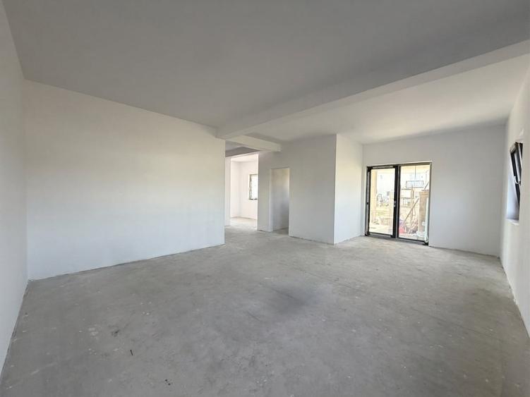 Duplex cu 4 camere cu Canalizare în Giarmata-Vii