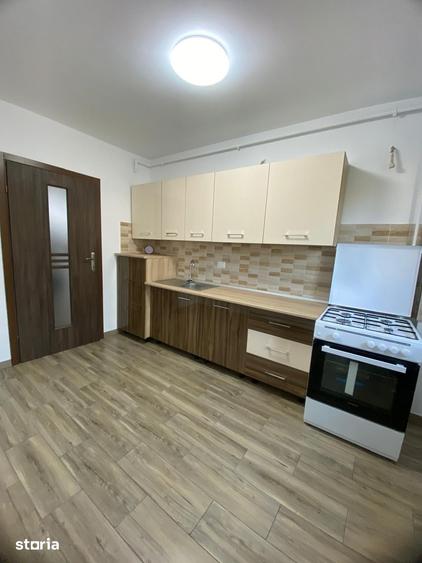 Apartament cu 2 camere decomandat în Energiei