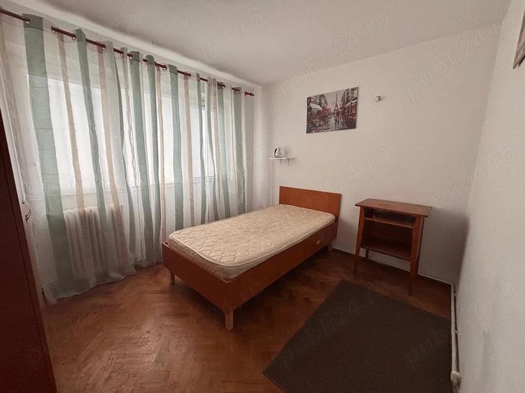 Apartament cu 4 camere decomandat în Tătărași
