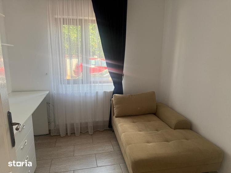 Casă cu 4 camere cu Teren 250 Mp în Ulmi