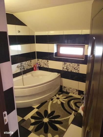 Casă cu 4 camere cu Teren 400 Mp în Cârcea