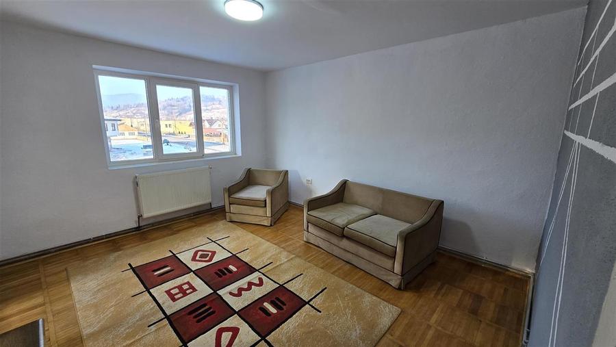 Apartament 3 camere  Suceava Molid De Vanzare! - 3