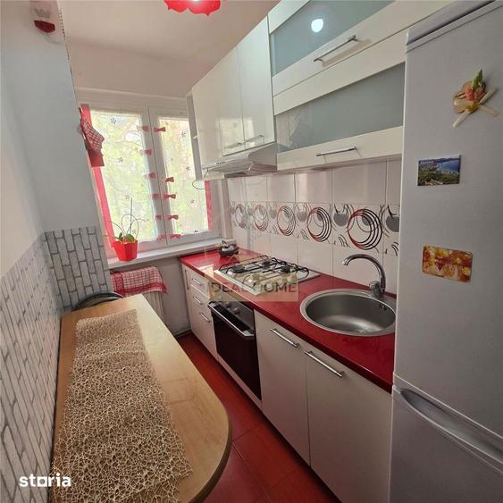 Apartament cu 2 camere decomandat în Alexandru cel Bun