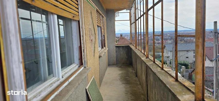 Casă cu 4 camere cu Teren 330 Mp în Central