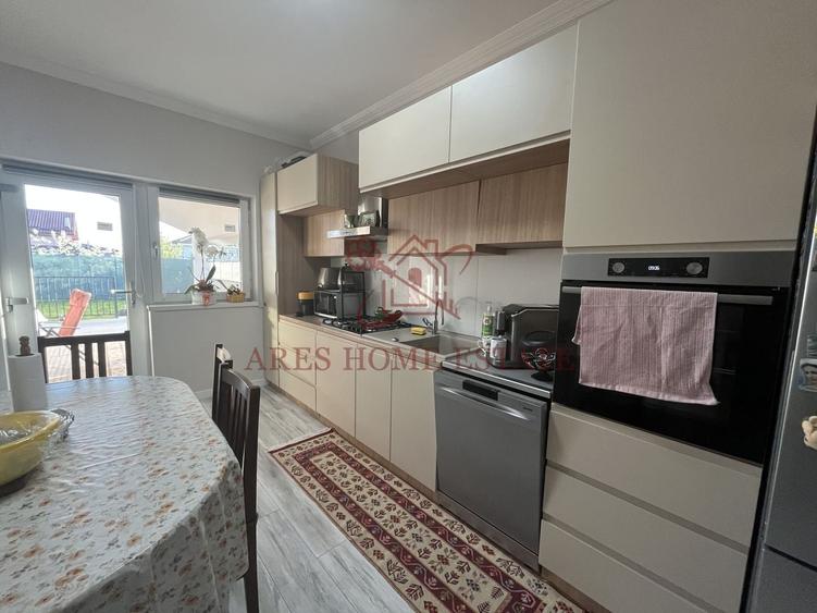 Duplex cu 3 camere cu Canalizare în Moșnița Veche