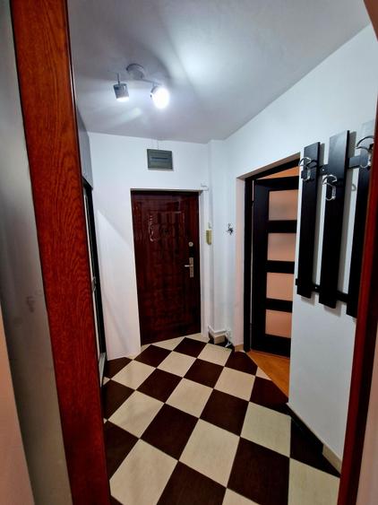 Apartament cu 2 camere semidecomandat în Păulești