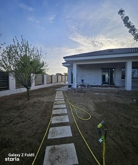 Casă cu 4 camere cu Teren 750 Mp în Central