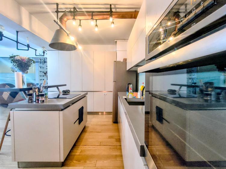 Apartament cu 3 camere semidecomandat, mobilat în Floreasca