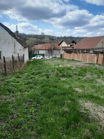 Teren de 2360 mp, în Vaidei