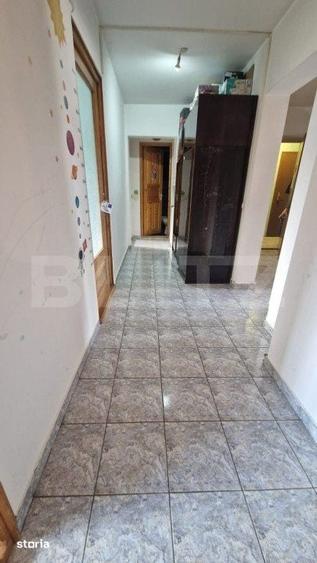 Apartament cu 4 camere în Astra
