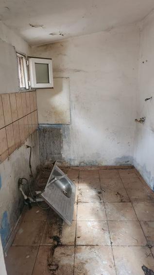 Casă individuală cu 2 camere cu Teren 163 Mp în Brătianu