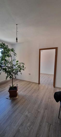 Garsonieră nedecomandată în 23 August
