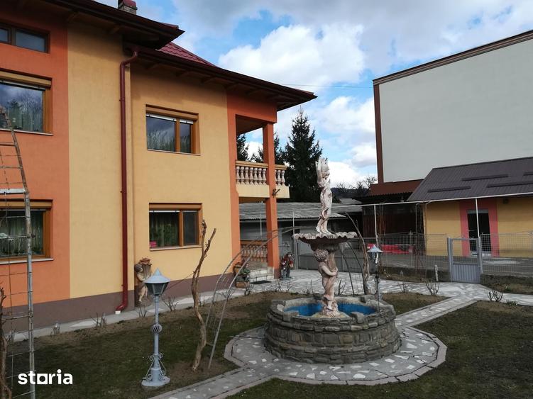 Casă cu 6 camere cu Teren 1000 Mp în Gura Humorului