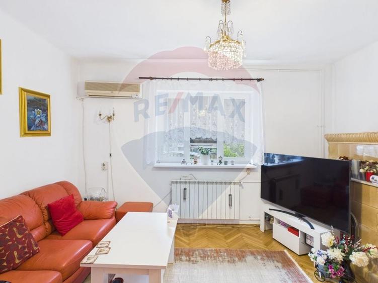 Duplex cu 5 camere cu Teren 354 Mp în 13 Septembrie