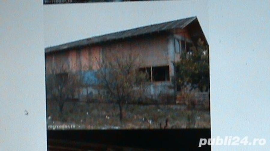 Casă cu 6 camere cu Teren 800 Mp în 1 Decembrie