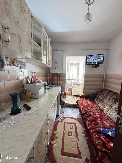 Apartament cu 2 camere decomandat în Nicolina
