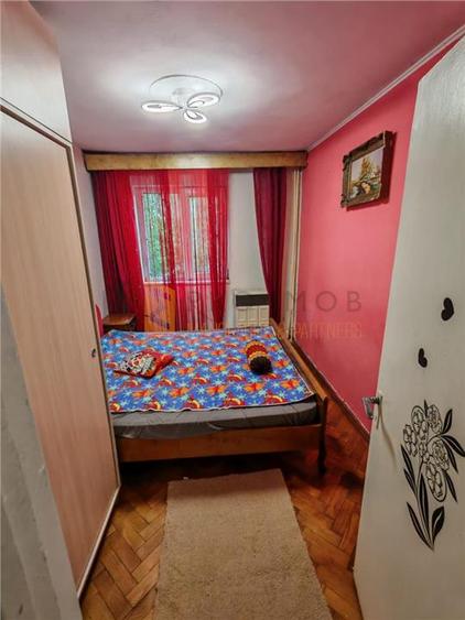 Apartament 3 camere cf 3 semidecomandat zona Micro 14 - 8